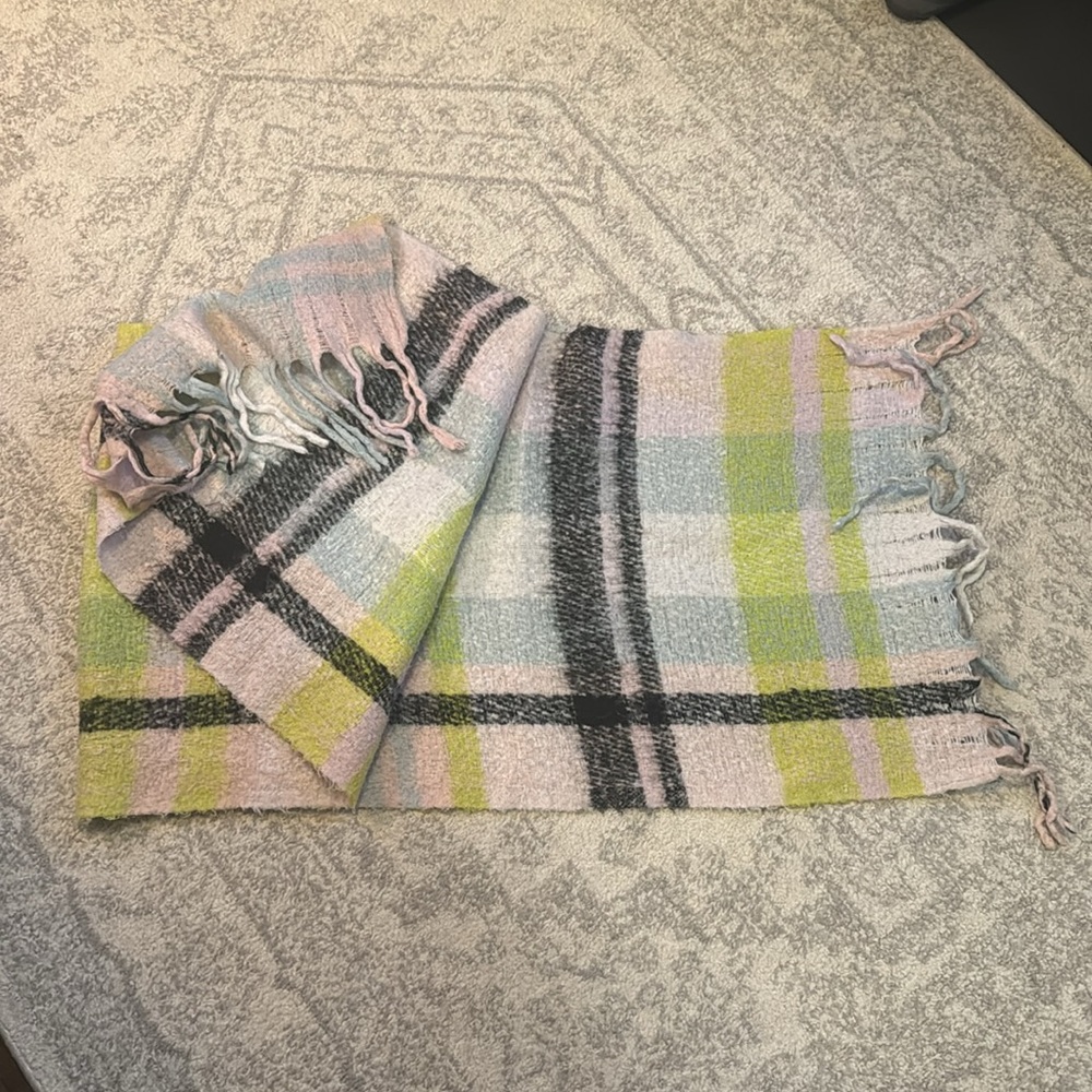 ANTHROPOLOGIE PLAID SCARF